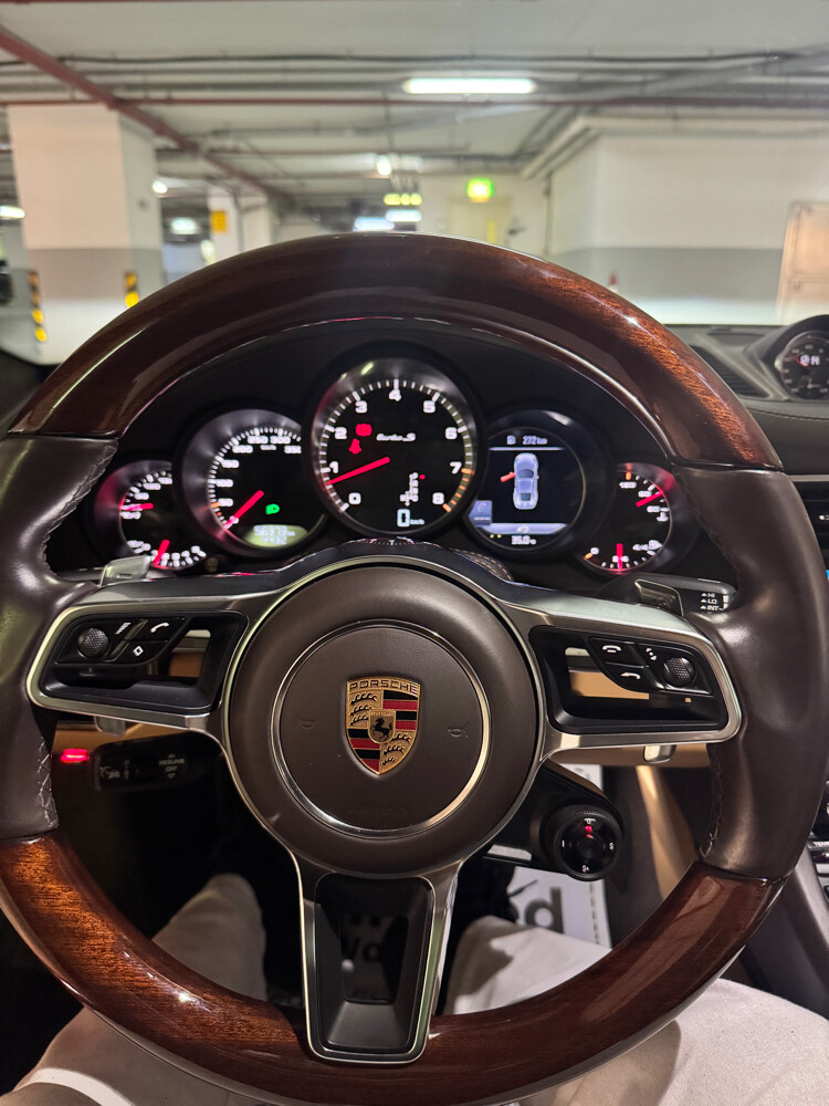 Porsche 911 Turbo S - 14