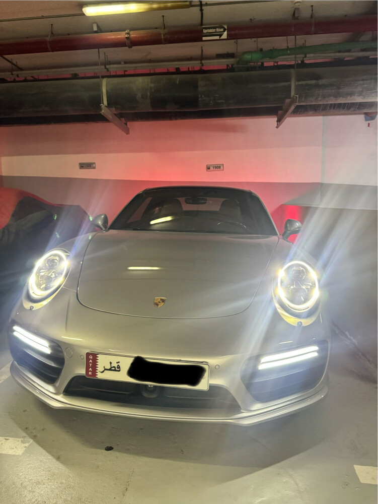 Porsche 911 Turbo S - 1