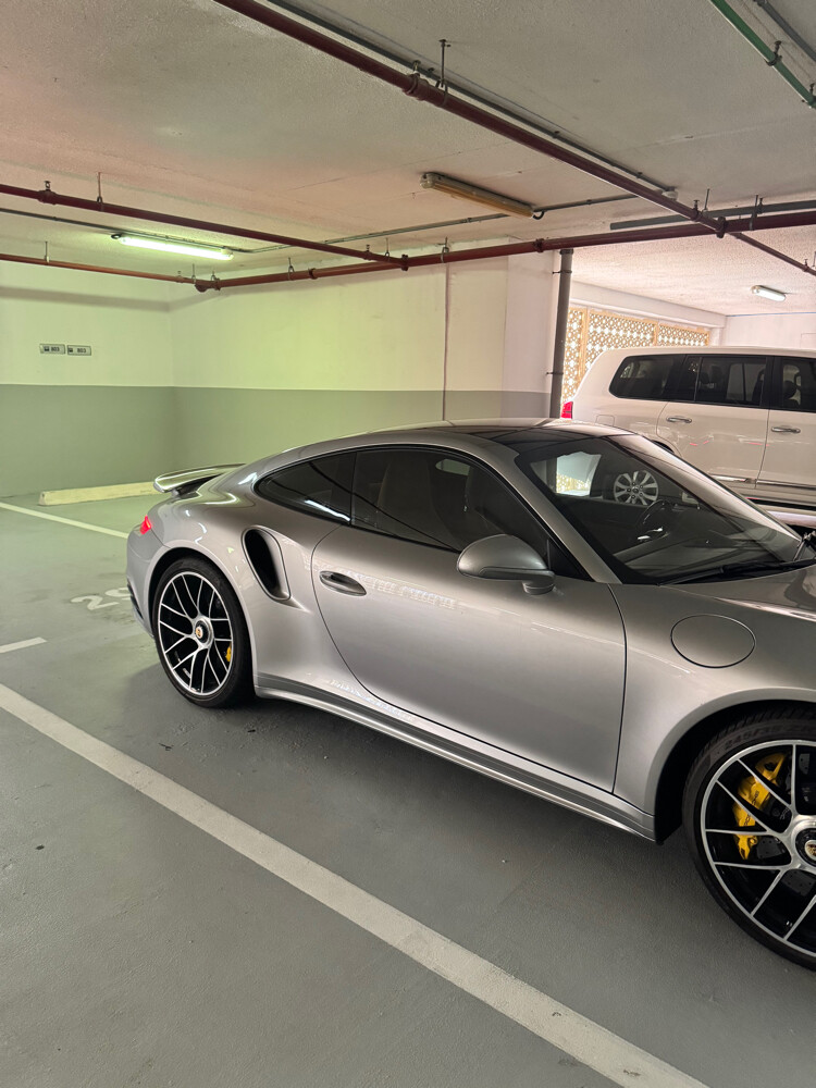 Porsche 911 Turbo S - 6