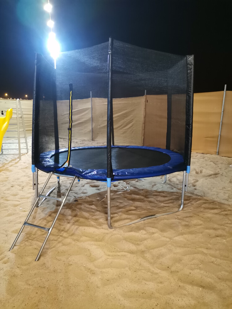 Trampoline 8 feet - 10