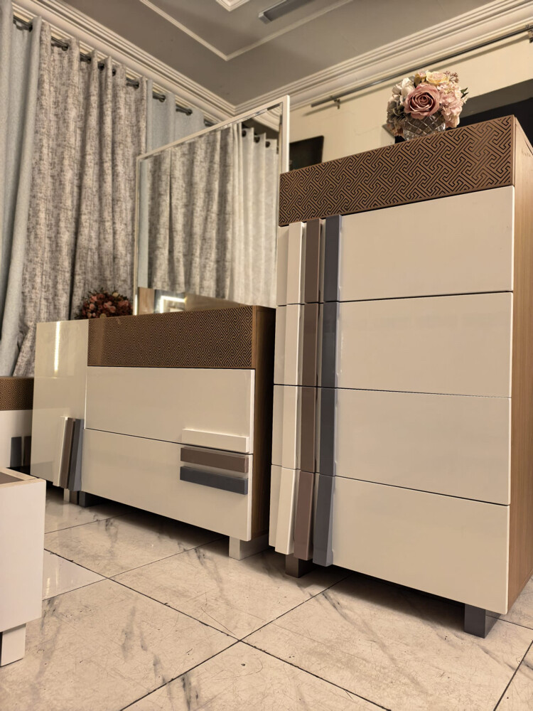 Midas branded full bedroom set  - 10