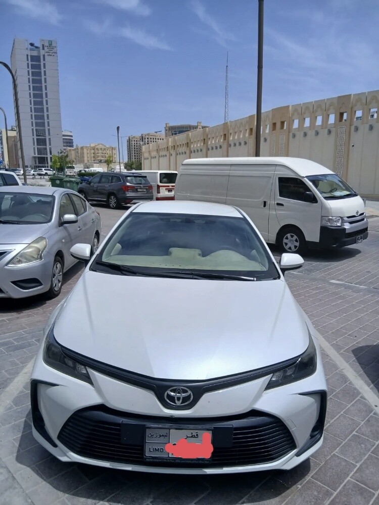 Toyota Corolla 1.6 L, petrol, sedan - 1