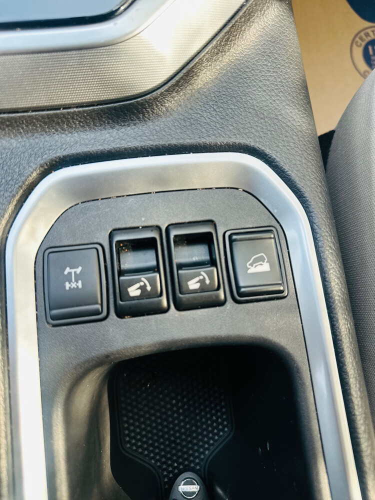 Nissan Xterra titanium 4WD 2025  - 10