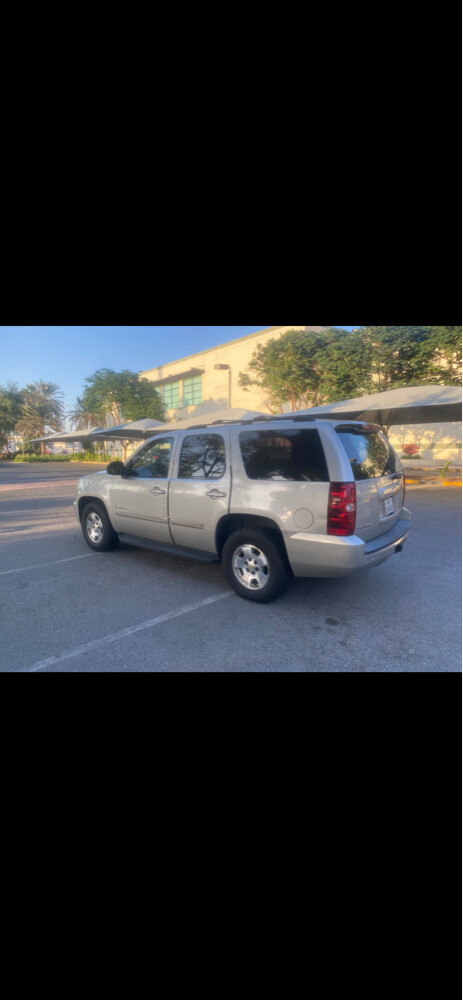 Chevy Tahoe 2009 2WD - 3