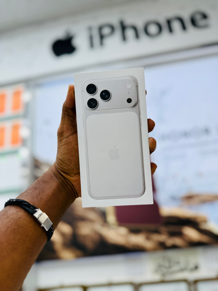 iPhone 17 Pro Max  - 5
