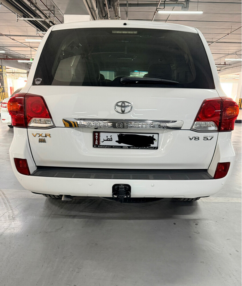 2014 Toyota Land Cruiser VXR - 6