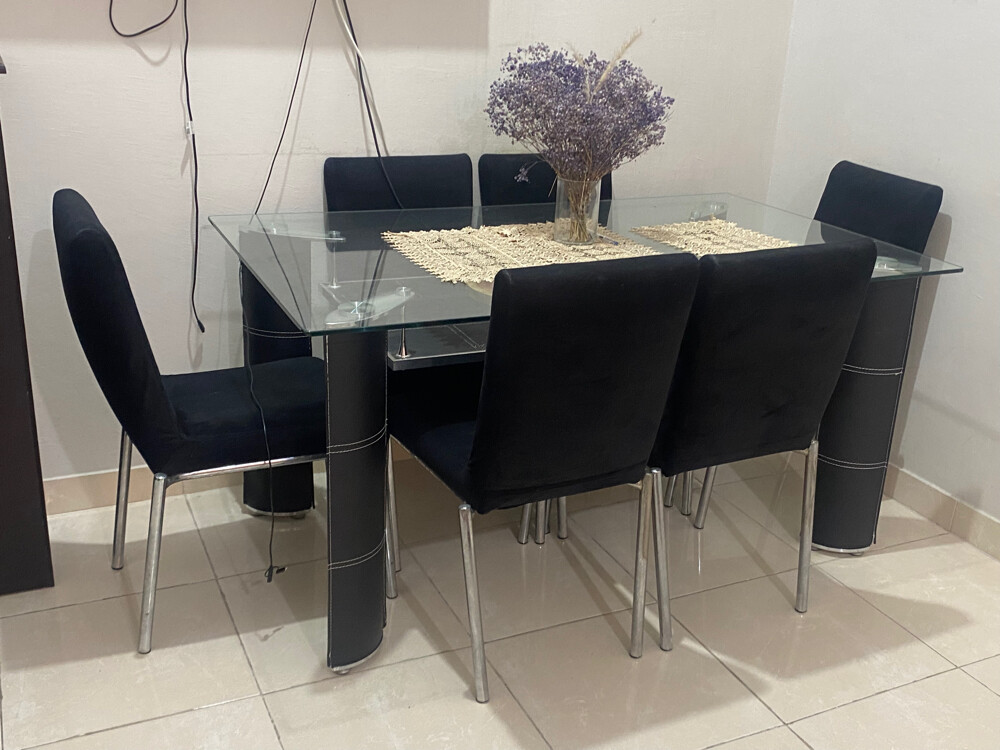 طاولة طعام زجاجية مع 6 كراسي - 3