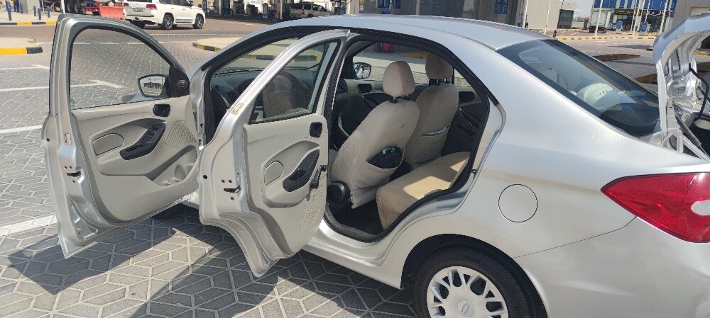 Ford.figo - 7