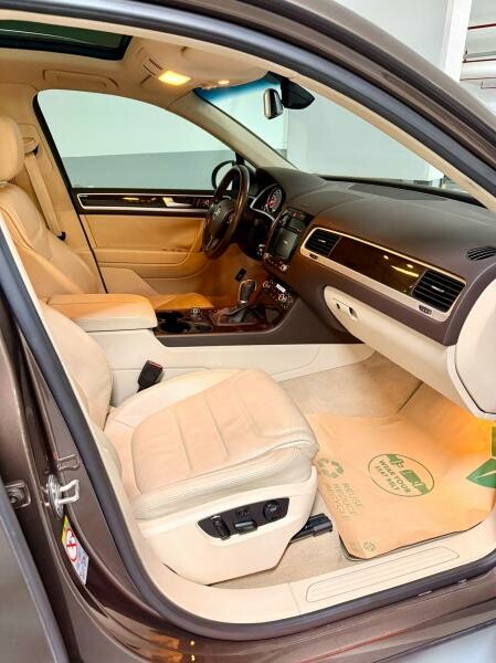 Volkswagen Touareg Highline Plus - 8