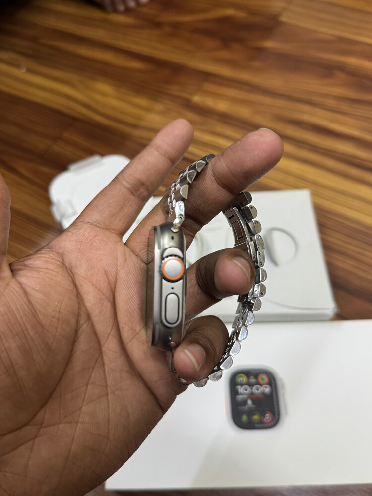 Apple Watch Ultra 2 49mm - 2