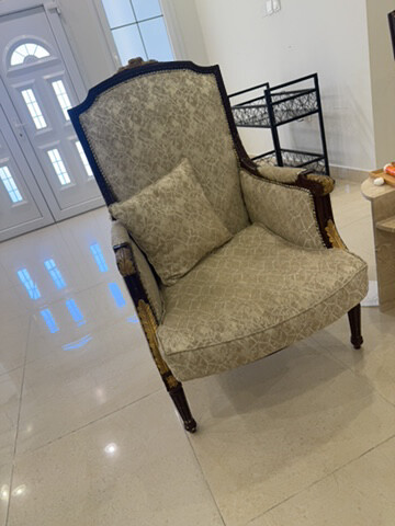 9 chairs for sale - 3