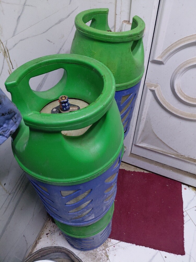 gas cylinders - 1