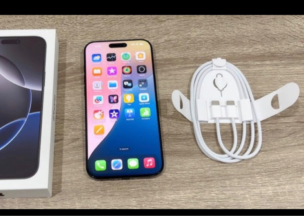 IPhone 16 pro max  - 3