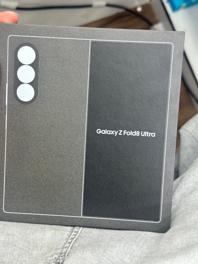 Samsung Fold 8 ultra 256GB violet - 1