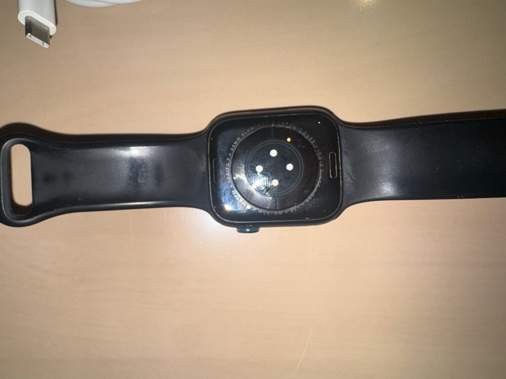 Apple Watch 7 - 45mm GPS + Cellular - 2