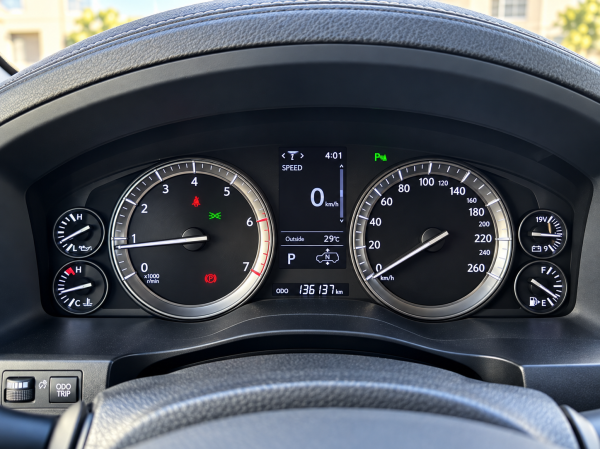 Lexus LX 570 S Black Edition 2019 - 9
