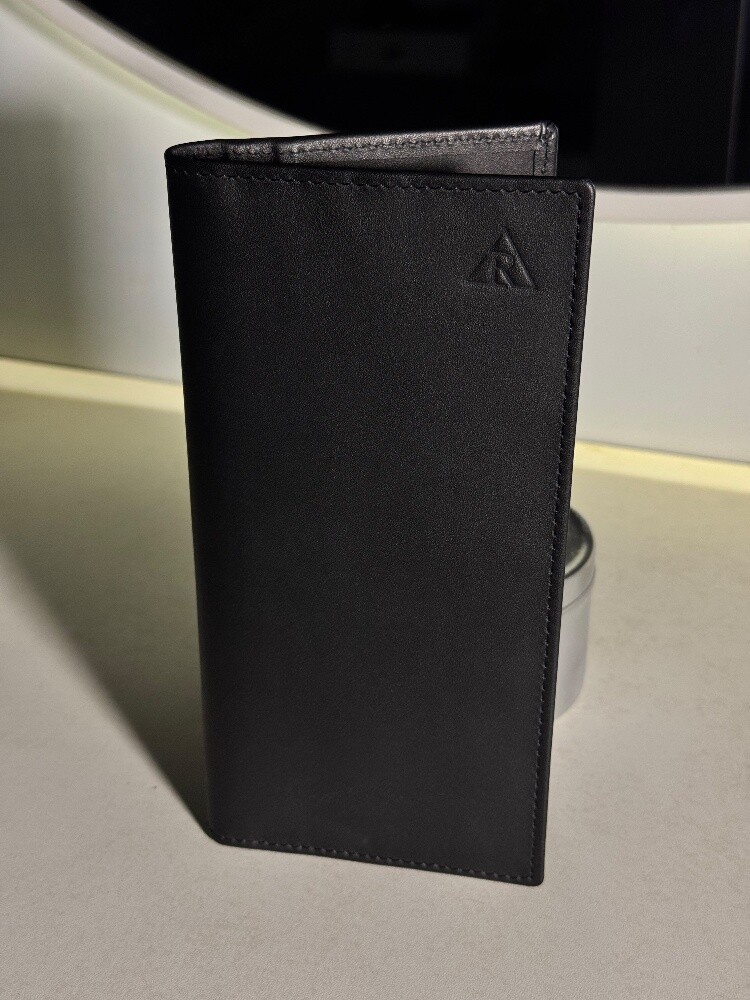 Leather bags and wallets - 14