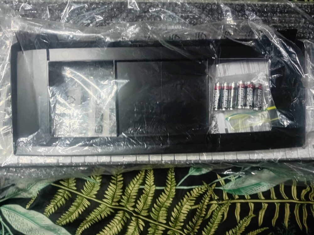 Yamaha PSR-E283 Electronic Keyboard - 5