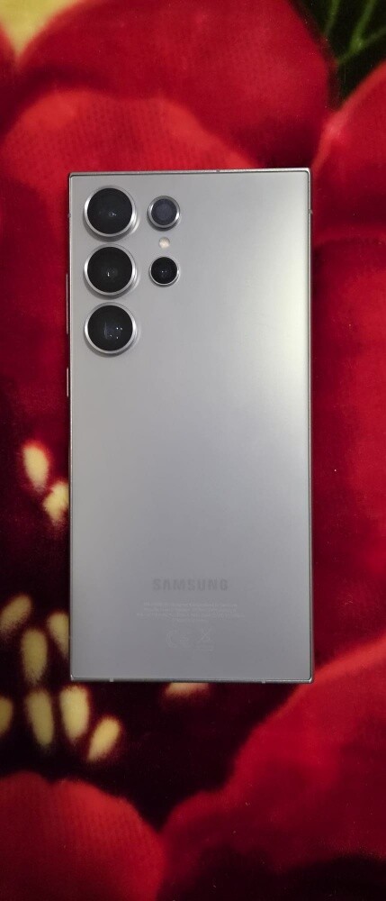 Samsung Galaxy S24 ultra - 2