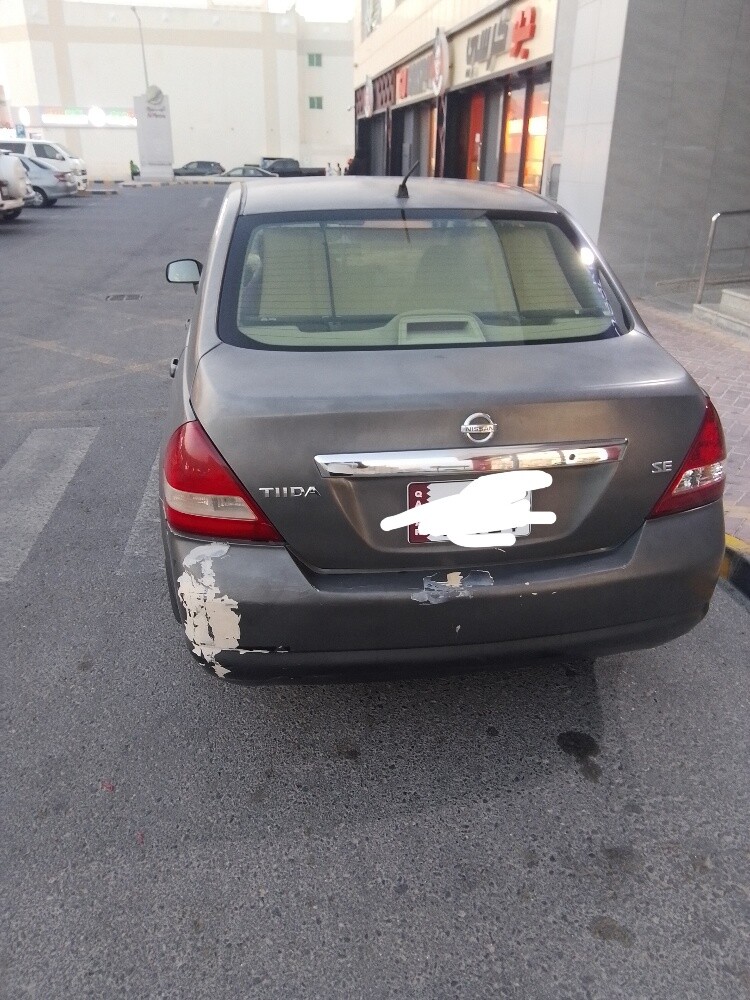 Nissan - 2