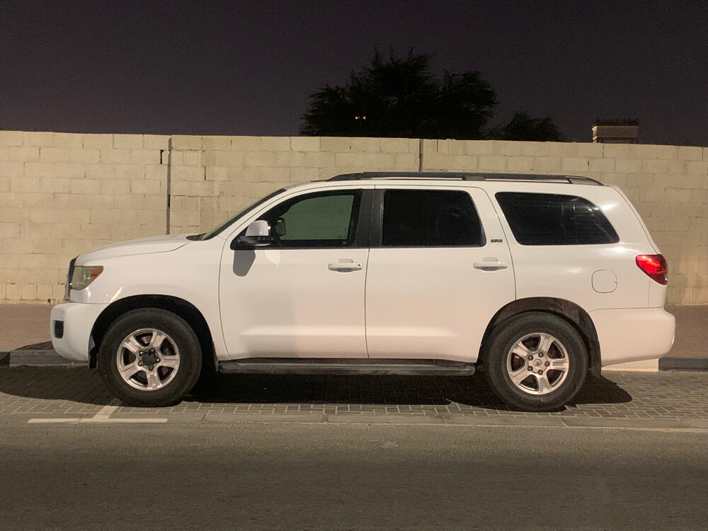 Toyota Sequoia 2013 - 1