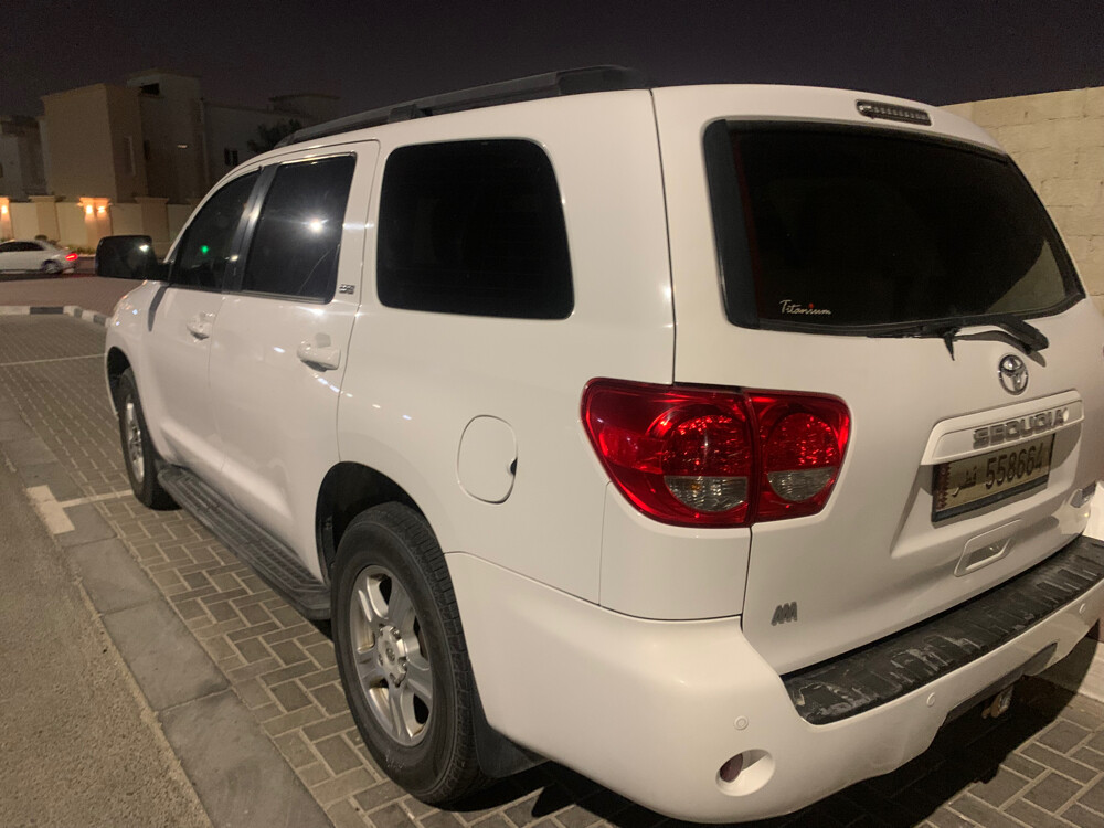 Toyota Sequoia 2013 - 4
