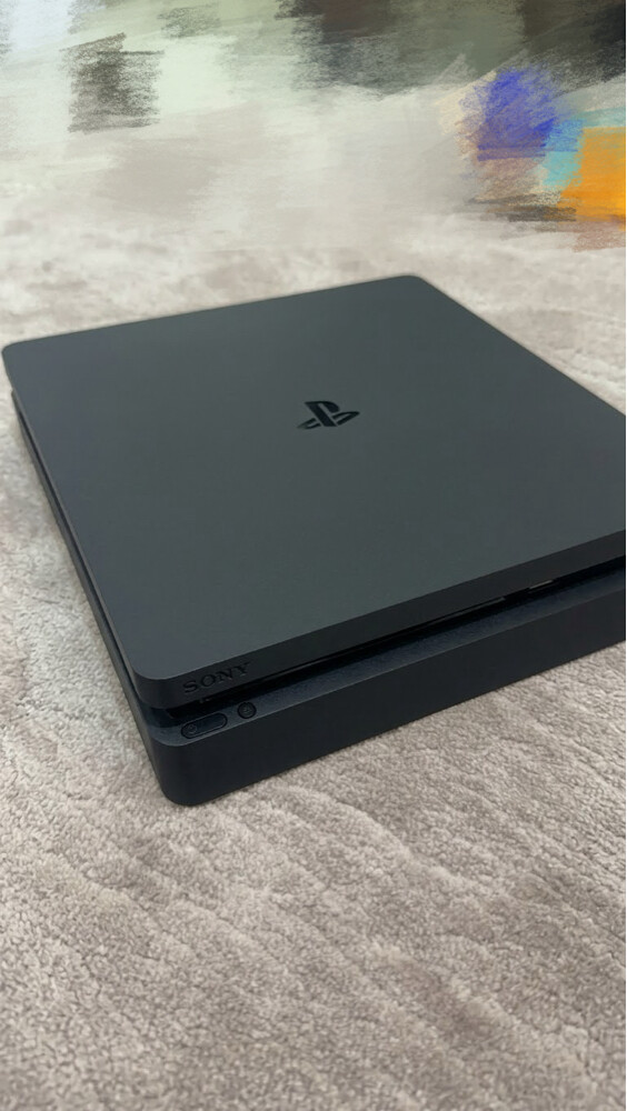 ps4 slim - 1