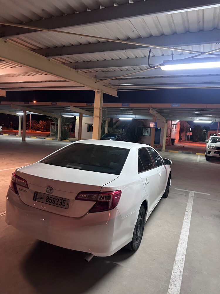 Toyota Camry  - 10