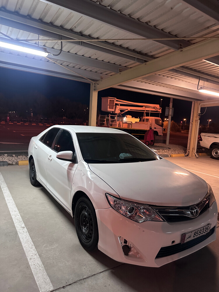 Toyota Camry  - 8