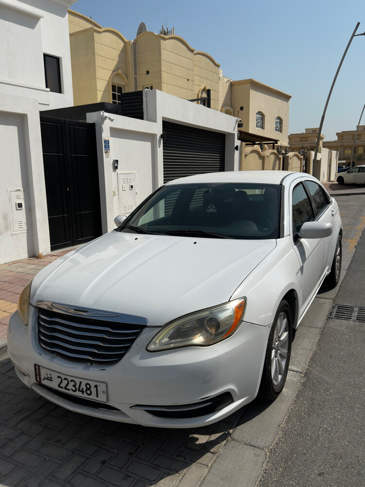 كرايسلر ٢٠٠  - 4