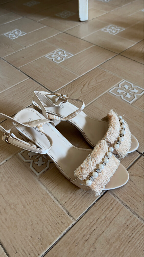 DESIGNER HEELS FOR SALE - 4