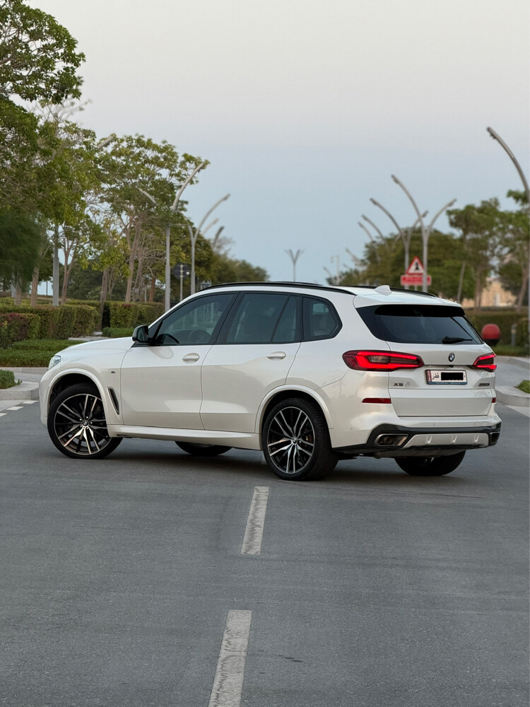 BMW X5 5I 2020 V8 - 4