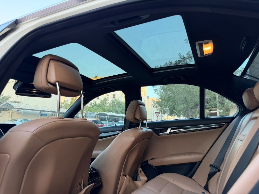 mercedes c300 - 11