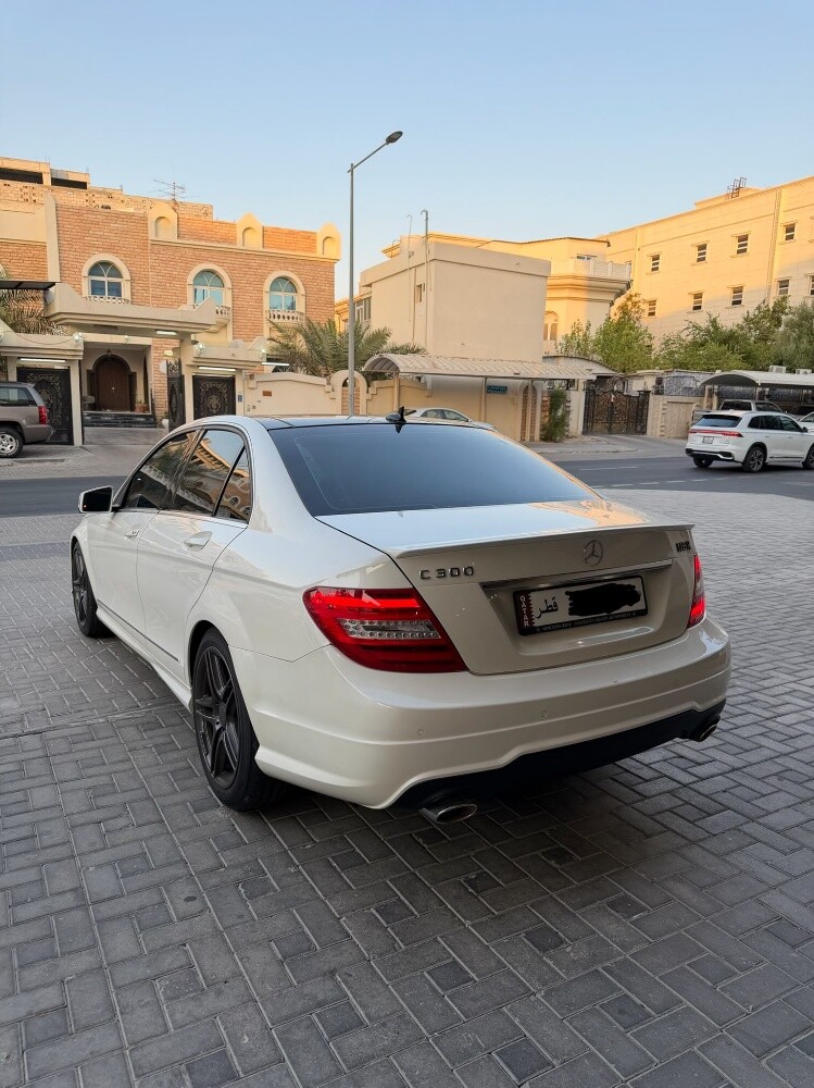 mercedes c300 - 1