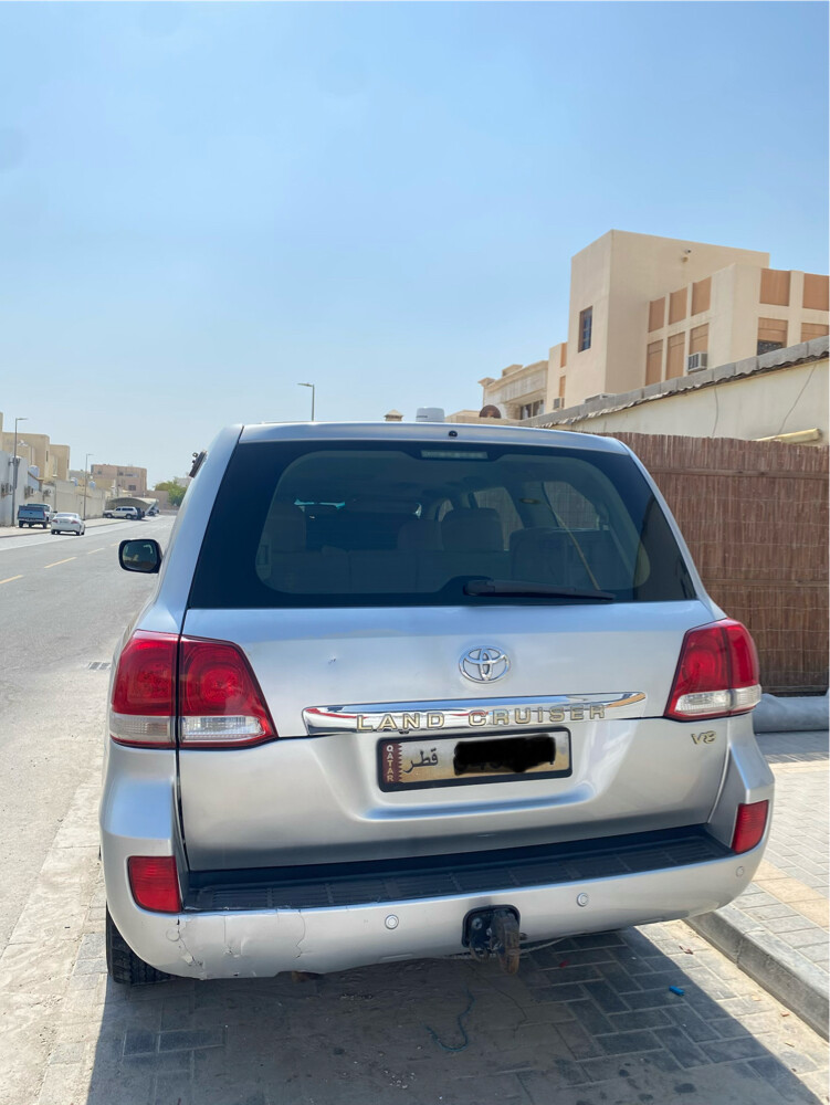 Toyota Land Cruiser VXR v8 - 2