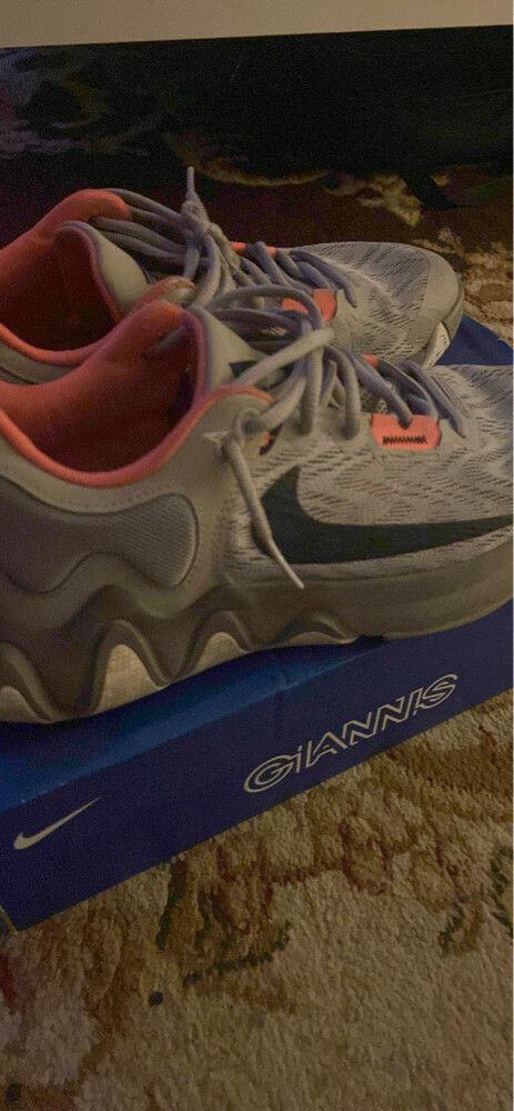 giannis basketball shoes - 2