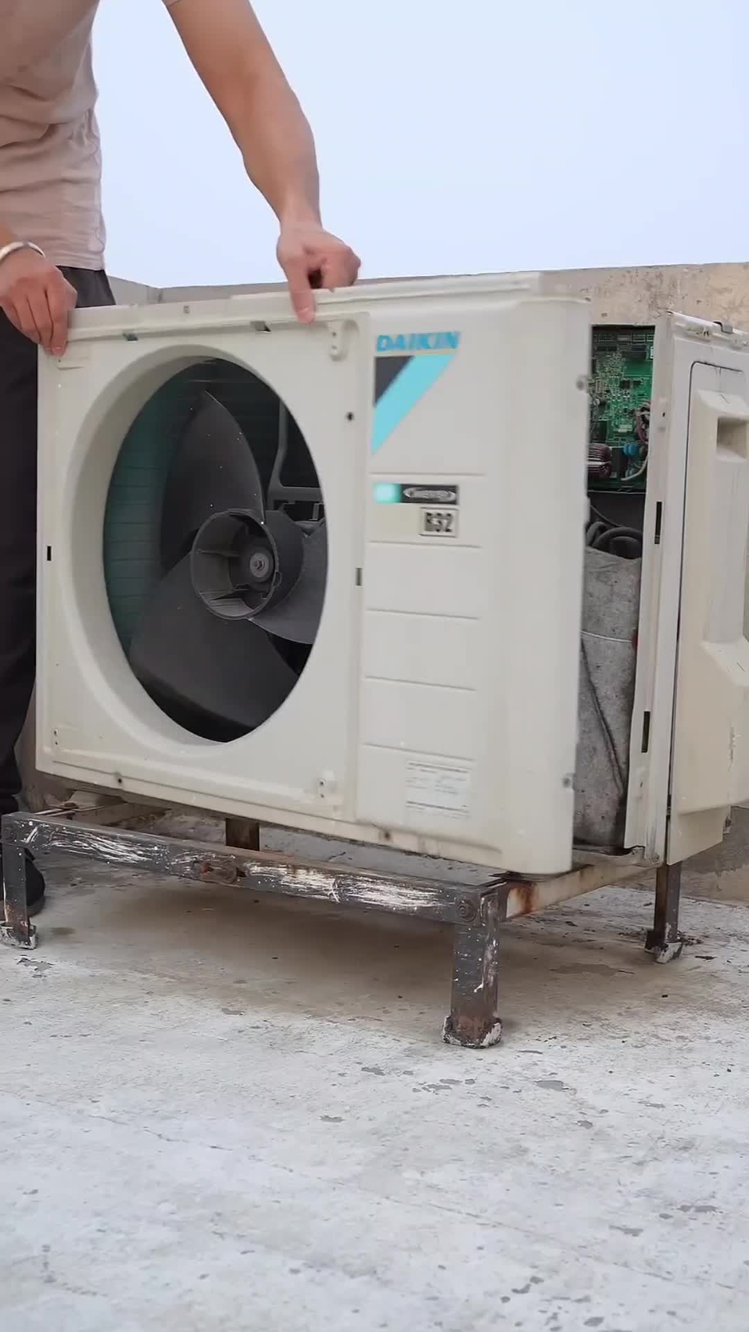 electrical technician - 10