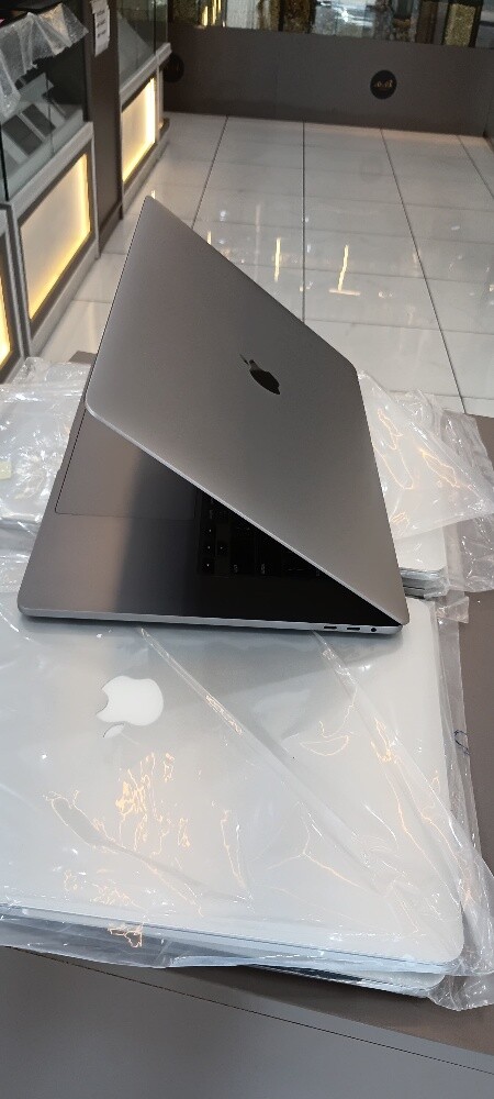 Apple Maccbook pro 16 inch 2019 - 4