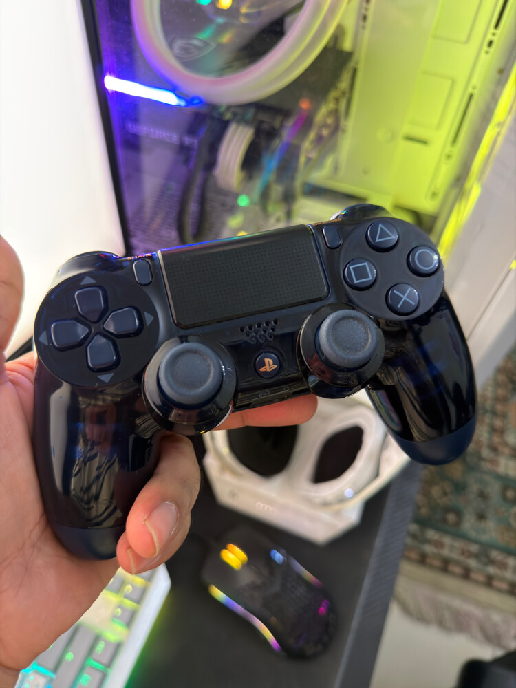 PS4 500 million edition controller - 1