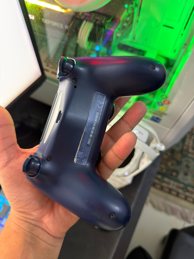 PS4 500 million edition controller - 5
