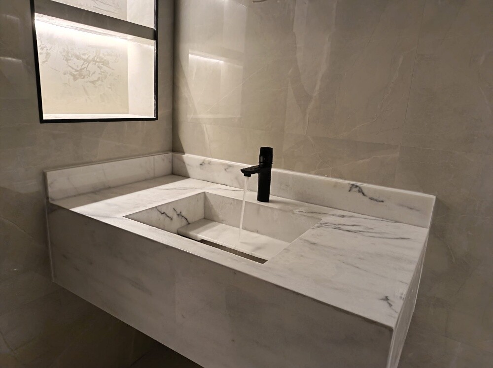 Luxury Bathroom Fittings,& Marble - 4