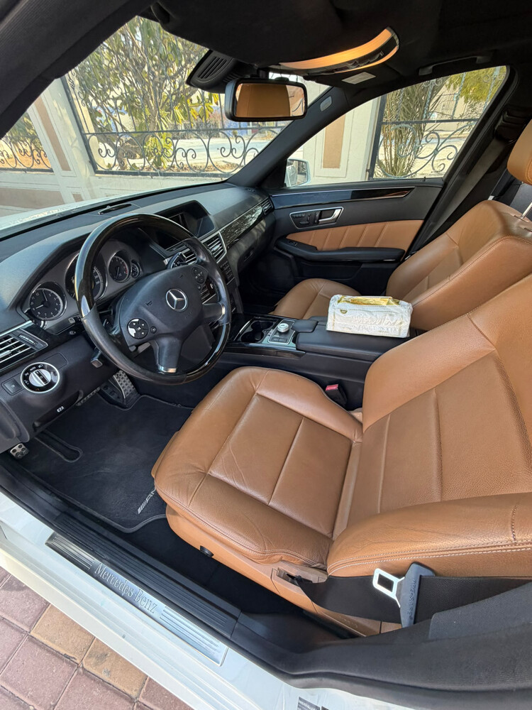 Mercedes-Benz E300 - 7