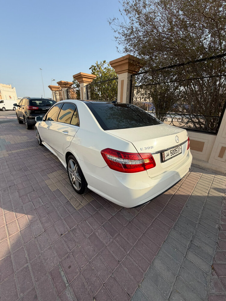 Mercedes-Benz E300 - 5