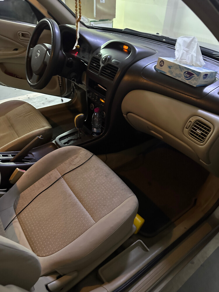  Nissan - 4