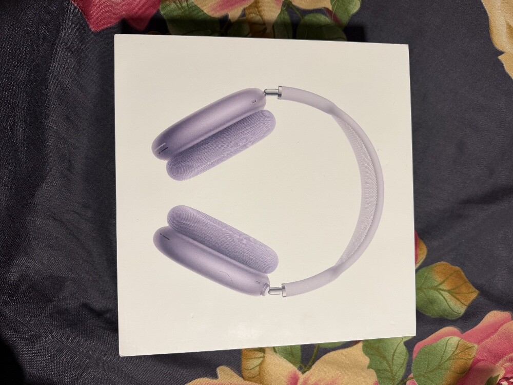 Max AirPods - 1