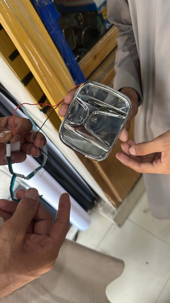 لوحه هوندا مع ليت - 2