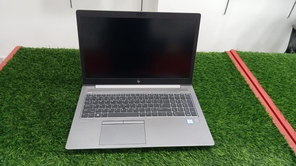HP Zbook Workstation 15u g5 - 4