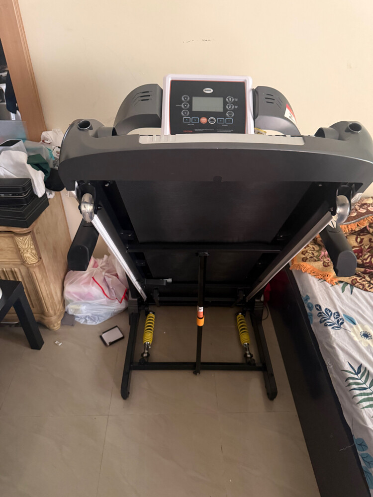 LIKE NEW TELOON TREADMILL  - 5