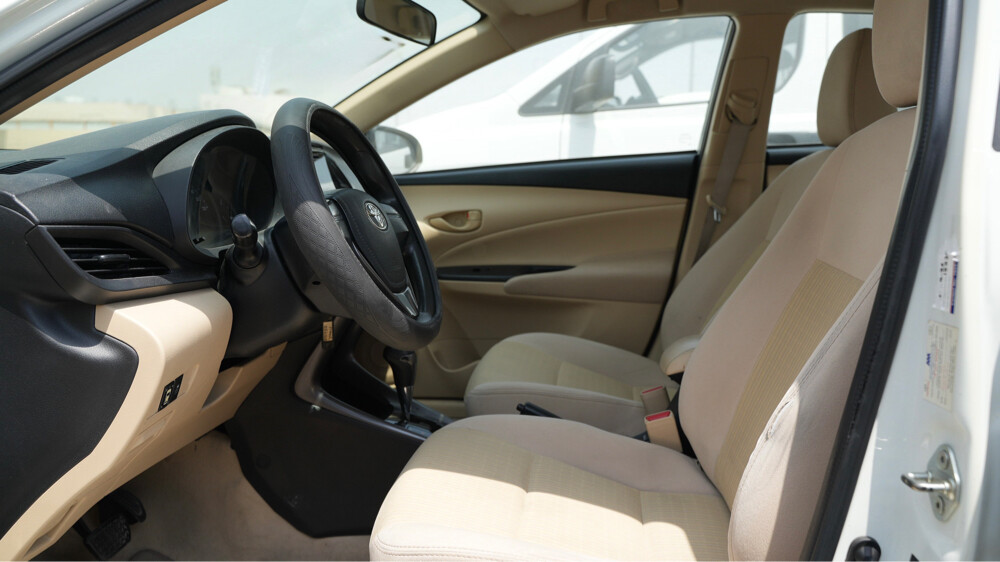 2022 YARIS LOW KM FOR SALE - 7