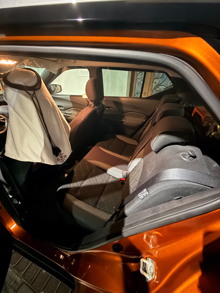 Selling NISSAN KICKS SV 1.6L 2021  - 13